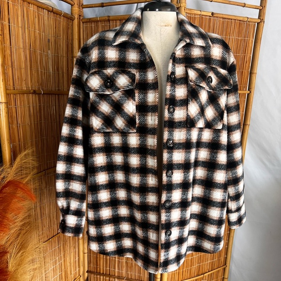 Oversized plaid shacket jacket - Picture 1 of 6